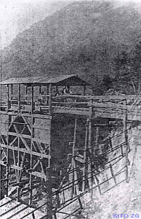 partenza della teleferica davanti alla 7 fenillaz della miniera d'oro di Brusson